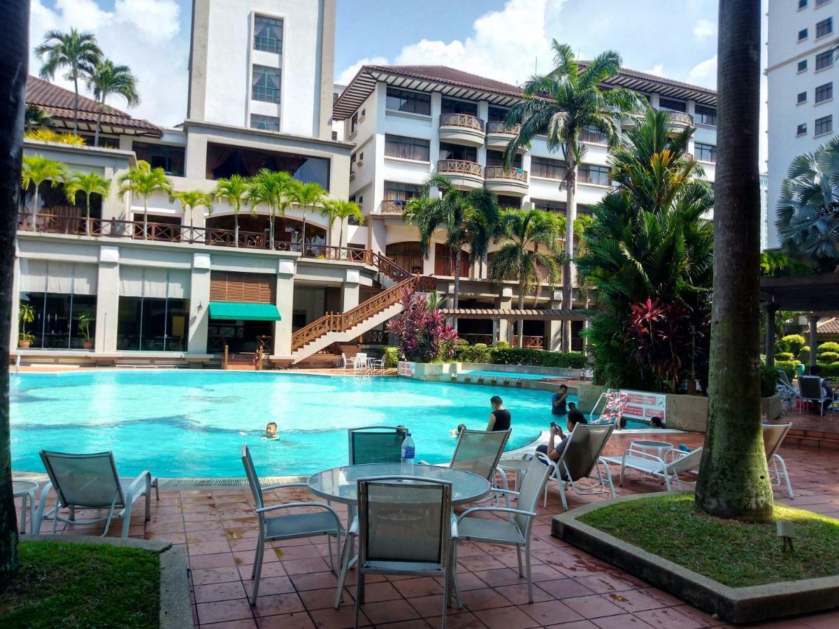 Costa Mahkota Aparthotel Malacca Exterior photo